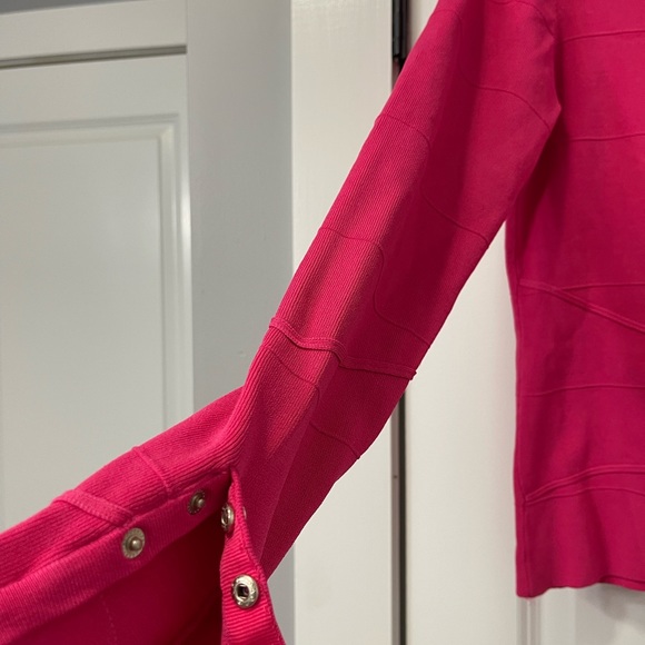 Cache top - Picture 3 of 7